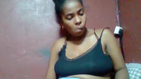 rovaelyah online show from February 2026 07:20:01 PM