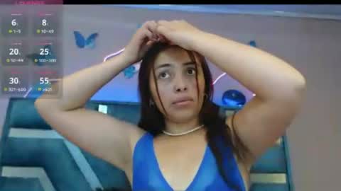 Snapshot of roxan_fox_ chatting on July 2026 02:46:01 AM Roxane online show from July 2026 02:46:01 AM
