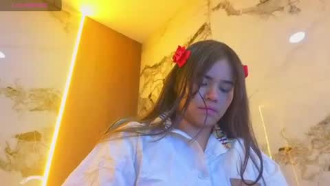 roxan_v online show from July 2026 12:18:02 PM
