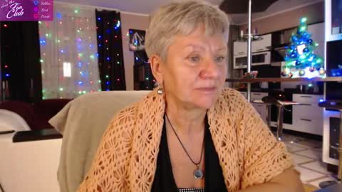 Snapshot of roxana_brooks chatting on January 2025 04:48:02 PM Roxana online show from January 2025 04:48:02 PM
