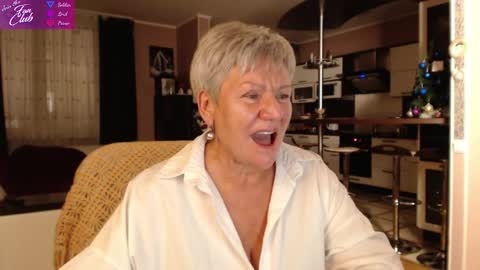 Snapshot of roxana_brooks chatting on January 2025 02:15:01 PM Roxana online show from January 2025 02:15:01 PM