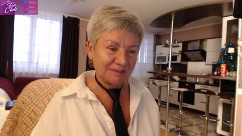 Snapshot of roxana_brooks chatting on January 2025 01:27:01 PM Roxana online show from January 2025 01:27:01 PM