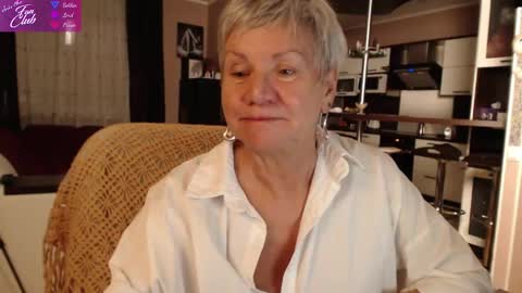 Snapshot of roxana_brooks chatting on January 2025 08:48:02 PM Roxana online show from January 2025 08:48:02 PM