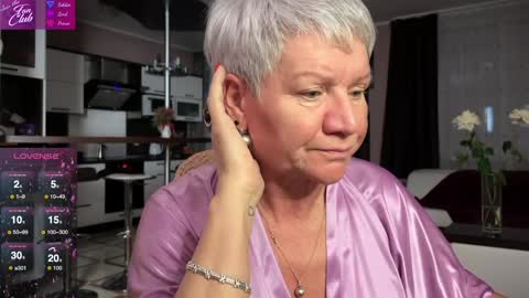 Snapshot of roxana_brooks chatting on January 2025 02:53:02 PM Roxana online show from January 2025 02:53:02 PM