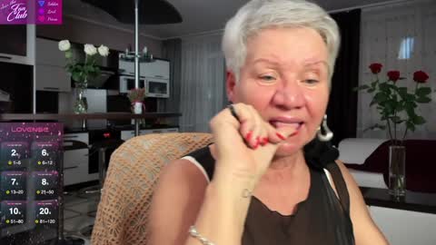 Snapshot of roxana_brooks chatting on February 2025 07:57:02 PM Roxana online show from February 2025 07:57:02 PM