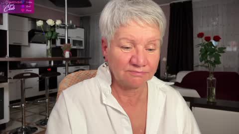 Snapshot of roxana_brooks chatting on February 2025 10:11:01 PM Roxana online show from February 2025 10:11:01 PM