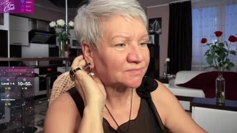 Snapshot of roxana_brooks chatting on February 2025 02:53:02 PM Roxana online show from February 2025 02:53:02 PM