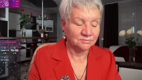 Snapshot of roxana_brooks chatting on February 2025 06:15:02 PM Roxana online show from February 2025 06:15:02 PM