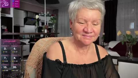 Snapshot of roxana_brooks chatting on February 2025 10:07:02 PM Roxana online show from February 2025 10:07:02 PM