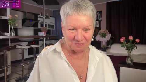 Snapshot of roxana_brooks chatting on February 2025 03:10:02 PM Roxana online show from February 2025 03:10:02 PM