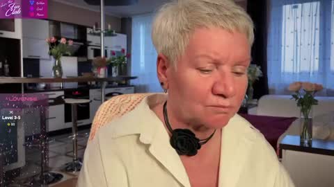 Snapshot of roxana_brooks chatting on February 2025 02:43:02 PM Roxana online show from February 2025 02:43:02 PM