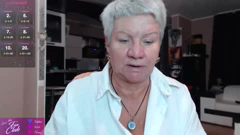 Snapshot of roxana_brooks chatting on September 2025 07:02:02 PM Roxana online show from September 2025 07:02:02 PM