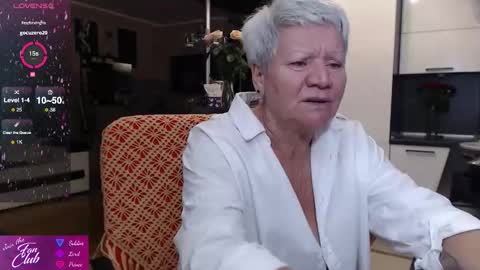 Snapshot of roxana_brooks chatting on October 2025 06:28:01 PM Roxana online show from October 2025 06:28:01 PM