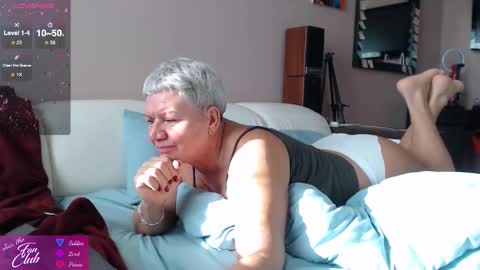 Snapshot of roxana_brooks chatting on October 2025 07:06:01 AM Roxana online show from October 2025 07:06:01 AM