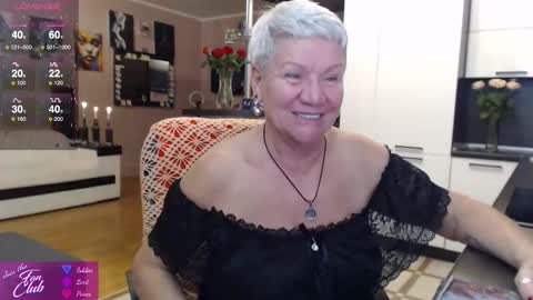 Snapshot of roxana_brooks chatting on October 2025 07:12:02 PM Roxana online show from October 2025 07:12:02 PM