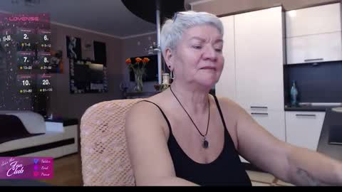 Snapshot of roxana_brooks chatting on October 2025 10:23:02 AM Roxana online show from October 2025 10:23:02 AM