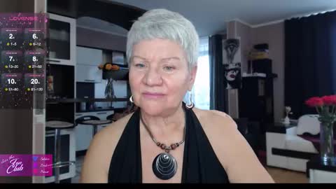 Snapshot of roxana_brooks chatting on October 2025 11:55:01 AM Roxana online show from October 2025 11:55:01 AM