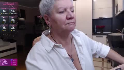 Snapshot of roxana_brooks chatting on November 2025 02:43:02 PM Roxana online show from November 2025 02:43:02 PM