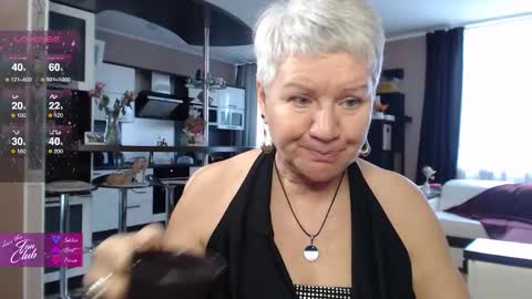 Snapshot of roxana_brooks chatting on November 2025 09:52:02 AM Roxana online show from November 2025 09:52:02 AM