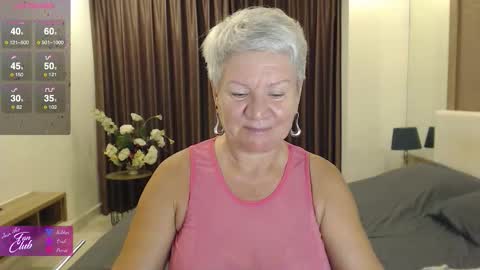 Snapshot of roxana_brooks chatting on December 2025 12:36:02 PM Roxana online show from December 2025 12:36:02 PM