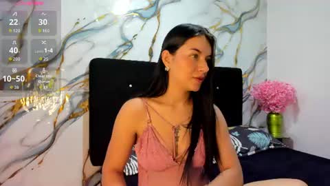 roxanaborns online show from July 2026 04:43:02 PM