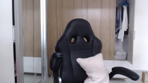 Snapshot of roxanalove7 chatting on February 2025 07:05:02 PM Roxana online show from February 2025 07:05:02 PM