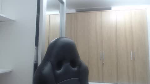 Snapshot of roxanalove7 chatting on February 2025 04:07:01 AM Roxana online show from February 2025 04:07:01 AM