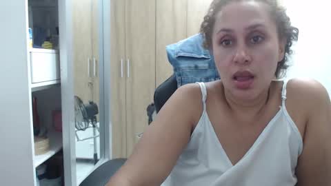 Snapshot of roxanalove7 chatting on March 2025 01:34:02 AM Roxana online show from March 2025 01:34:02 AM