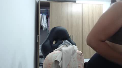 Snapshot of roxanalove7 chatting on November 2025 01:39:01 AM Roxana online show from November 2025 01:39:01 AM