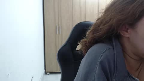 Snapshot of roxanalove7 chatting on November 2025 01:39:01 AM Roxana online show from November 2025 01:39:01 AM