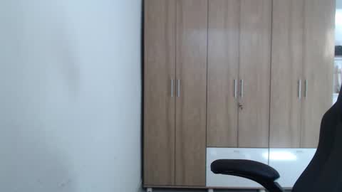 Roxana online show from February 2026 07:28:01 PM