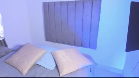 Snapshot of roxanedewalle chatting on November 2025 08:13:02 AM Roxane online show from November 2025 08:13:02 AM