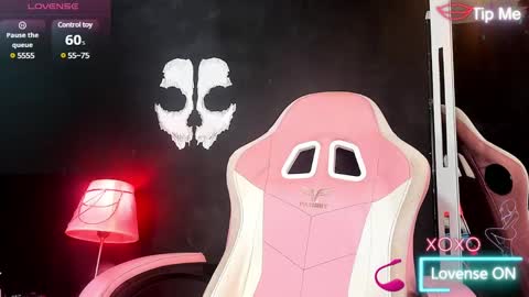 Snapshot of roxaneevans_ chatting on February 2025 10:00:02 AM Roxane online show from February 2025 10:00:02 AM