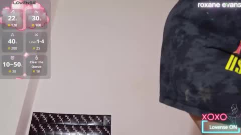 Snapshot of roxaneevans_ chatting on September 2025 06:29:02 PM Roxane online show from September 2025 06:29:02 PM