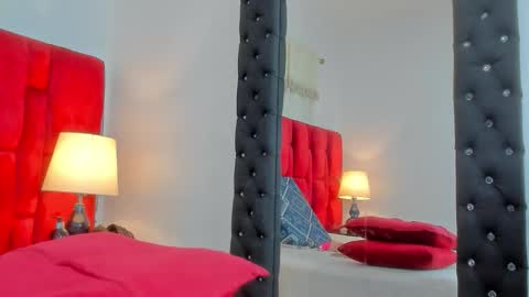 Snapshot of roxanna_0 chatting on February 2026 11:51:01 AM Roxanna online show from February 2026 11:51:01 AM