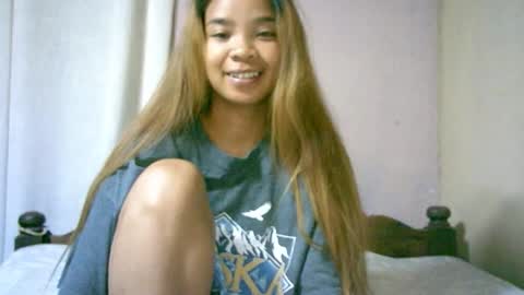 roxanne_98 online show from November 2025 12:33:01 AM