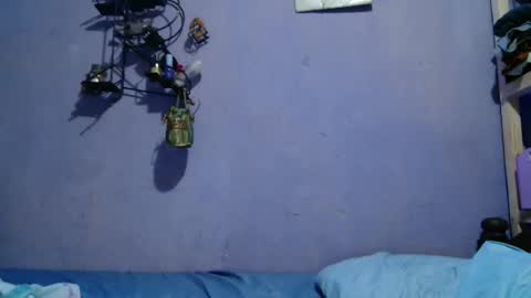 roxanne_98 online show from February 2026 12:42:02 AM