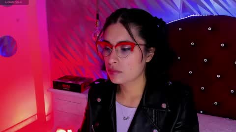 Snapshot of roxanne_han chatting on April 2026 11:56:02 AM roxanne_han online show from April 2026 11:56:02 AM