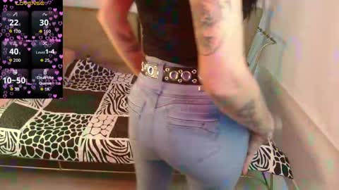 Roxanne online show from April 2026 08:20:01 PM