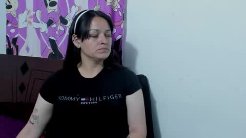 roxannetyer online show from January 2025 02:20:01 AM