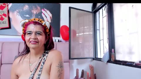 Snapshot of roxettemature chatting on February 2025 11:45:02 AM RoxetteMature online show from February 2025 11:45:02 AM