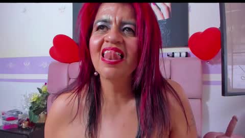 Snapshot of roxettemature chatting on February 2025 05:40:01 PM RoxetteMature online show from February 2025 05:40:01 PM