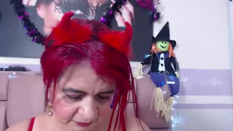 Snapshot of roxettemature chatting on October 2025 12:17:02 PM RoxetteMature online show from October 2025 12:17:02 PM