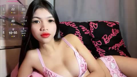 Snapshot of roxie_fuckdoll chatting on November 2025 10:12:01 PM Roxie online show from November 2025 10:12:01 PM