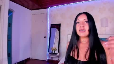 roxie_wild online show from April 2026 08:46:02 PM