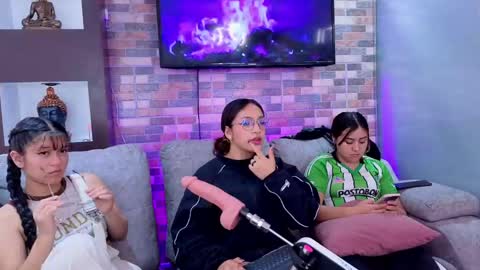 roxxie_fox online show from June 2026 08:22:01 PM