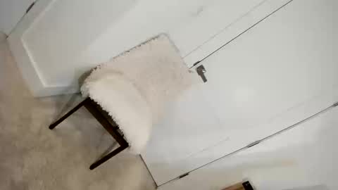 Snapshot of roxxxxy4u chatting on October 2025 03:38:01 AM Roxy online show from October 2025 03:38:01 AM