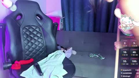 Snapshot of roxy_clark chatting on February 2025 09:49:01 AM Annah online show from February 2025 09:49:01 AM