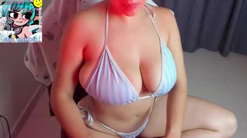 Snapshot of roxy_clark chatting on September 2025 11:05:02 PM Annah online show from September 2025 11:05:02 PM