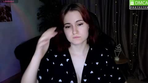 Snapshot of roxy_foxi chatting on October 2025 01:06:01 AM Roxy fiery online show from October 2025 01:06:01 AM